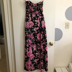 Miss Holly Maxi